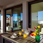 Appartamento Bel Etage Amora Luxury Seaview With Pool