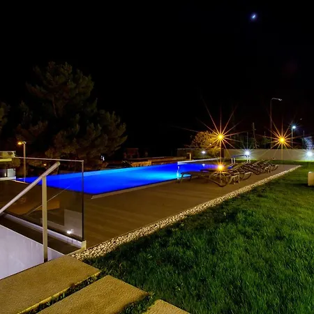 Appartamento Bel Etage Amora Luxury Seaview With Pool