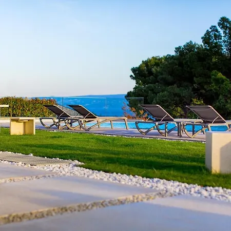 Bel Etage Amora Luxury Seaview With Pool Apartment